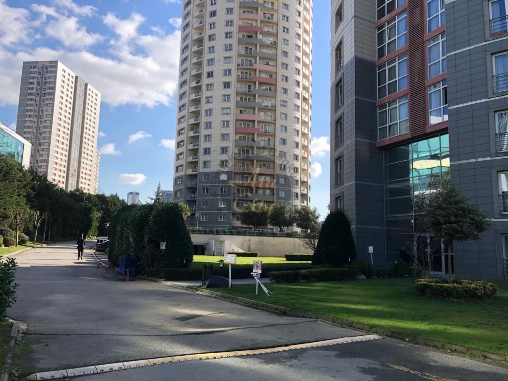 ATAŞEHİR SUNCİTY DE KİRALIK DAİRE EŞYALI MOBİLYALI 1+1 ÖN CEPHE