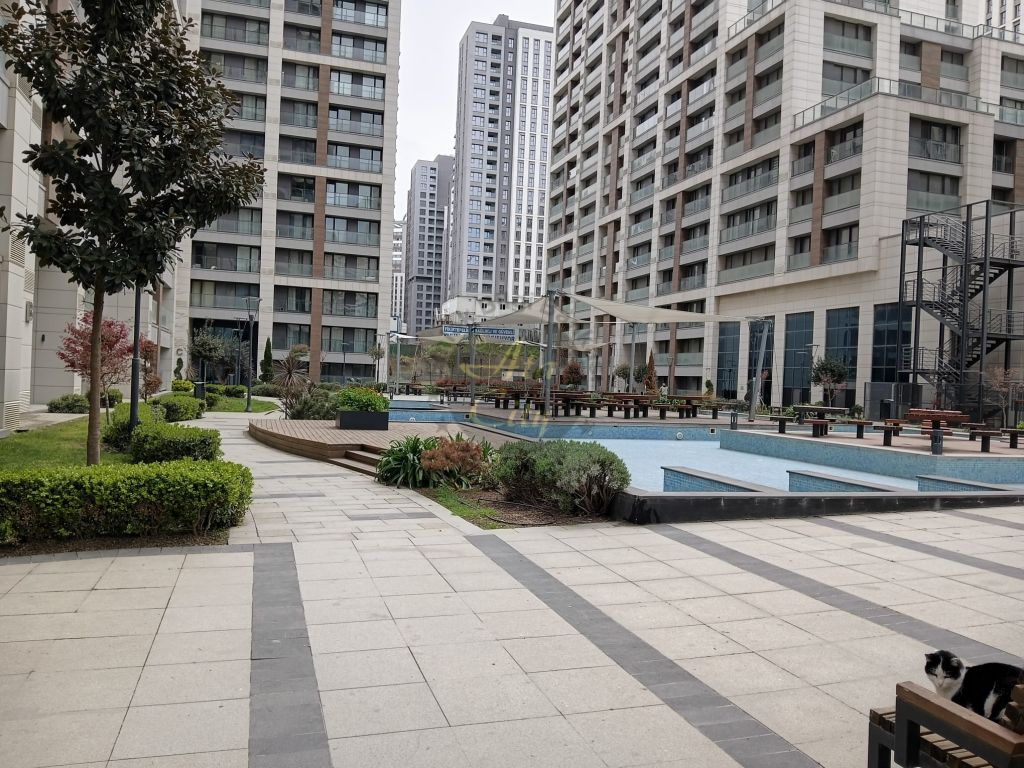 KADIKÖY FİKİRTEPE TORKAM DA KİRALIK DAİRE EŞYALI MOBİLYALI 2+1