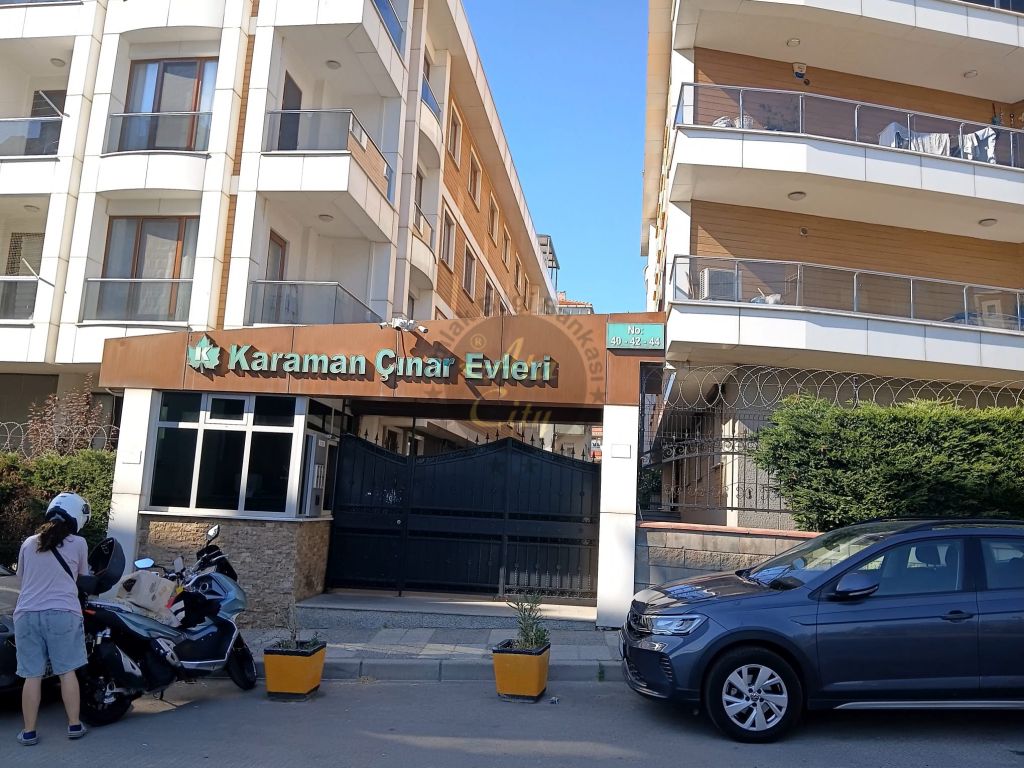 MALTEPE ZÜMRÜTEVLER DE SATILIK DAİRE DUBLEKS 5+2 200 M2 TERASLI
