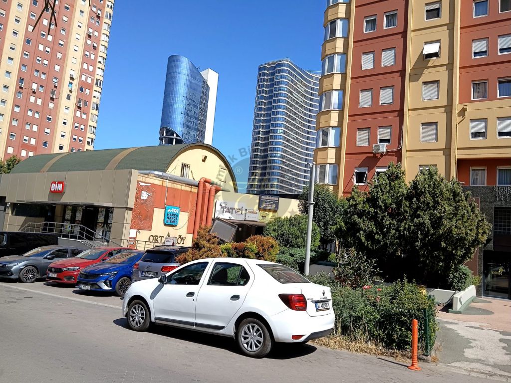 ATAŞEHİR DE KİRALIK DAİRE 1+1 70 M2 ATA BLOKLARINDA BOŞ
